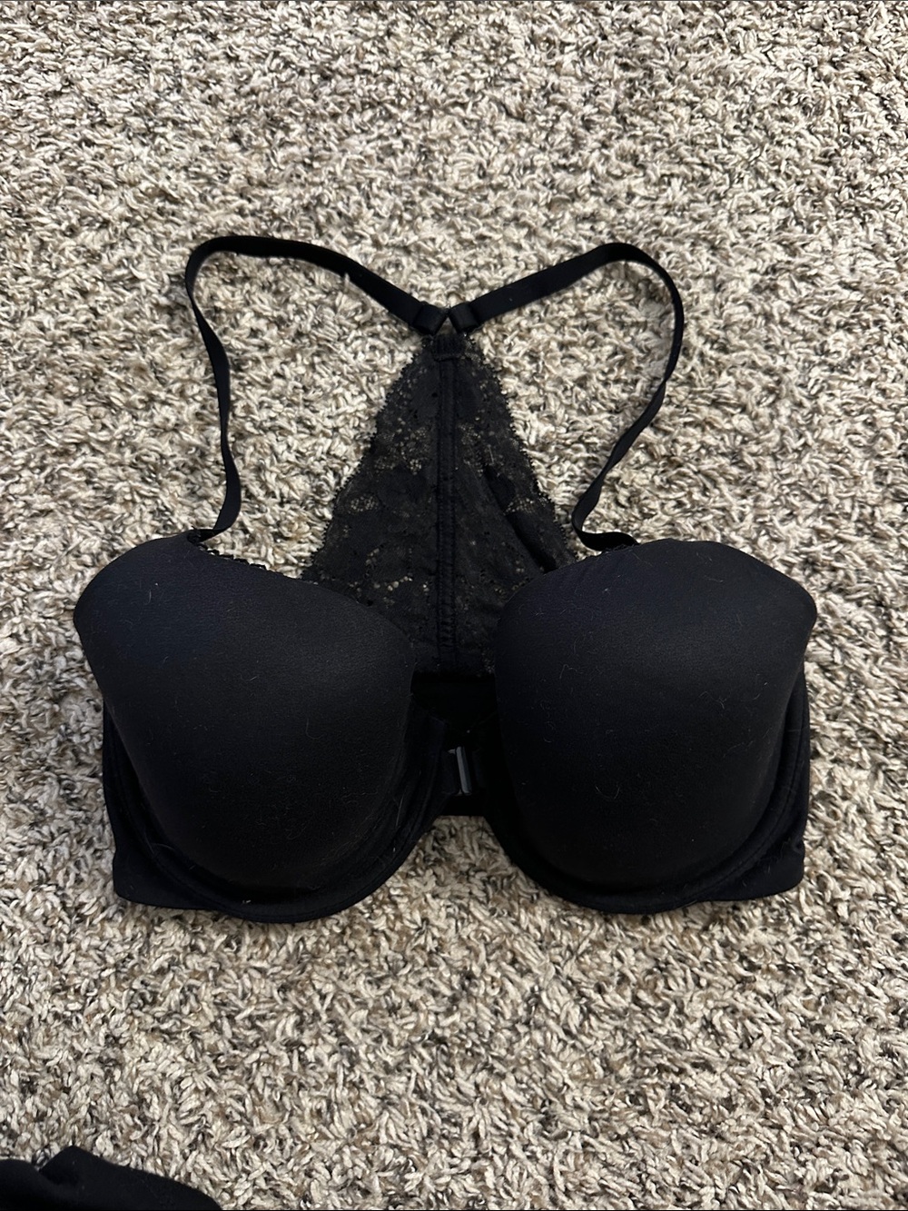 Black Lace Racerback Push-Up Bra - Victoria Secret   (MRO)